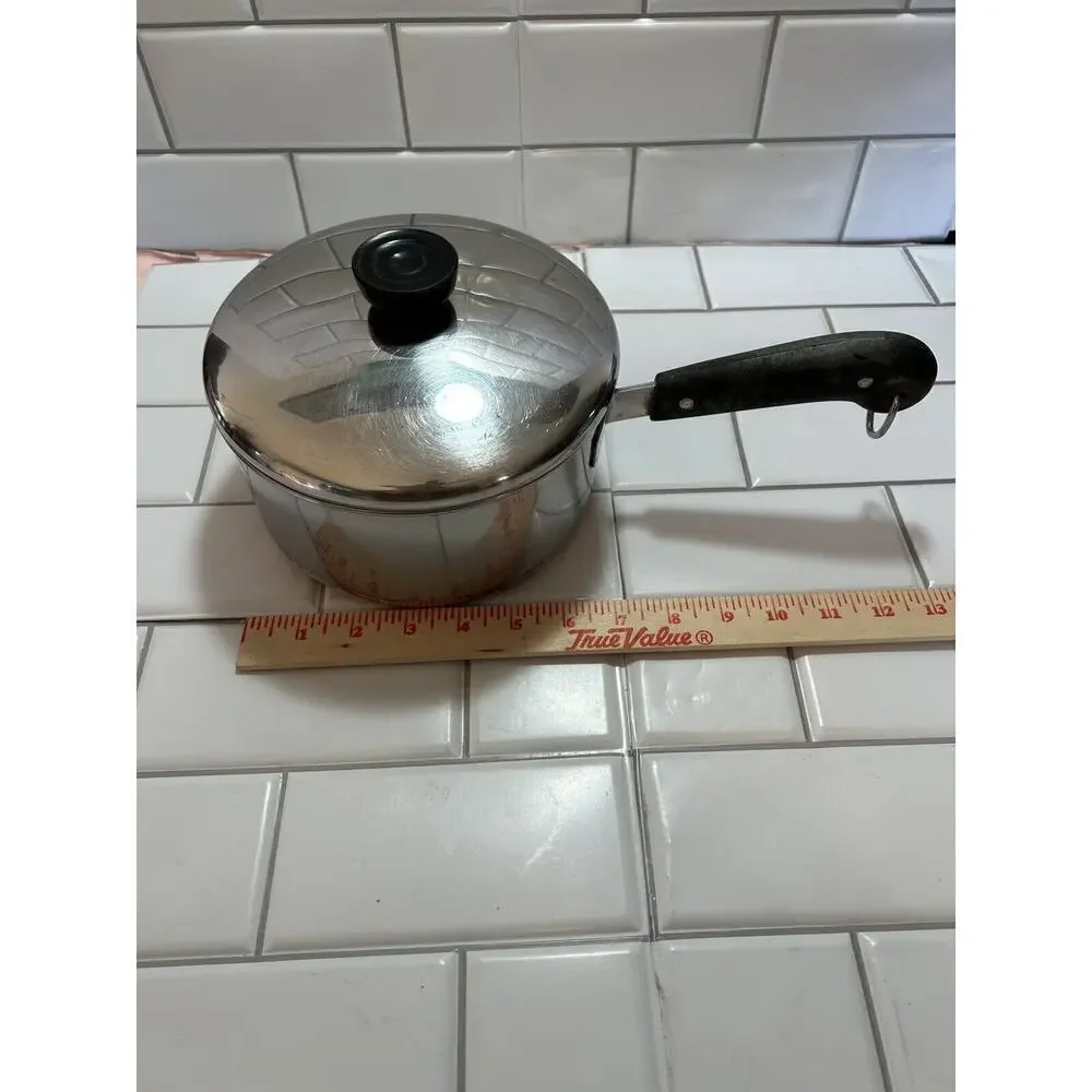 Vintage 1801 Revere Ware Copper Bottom 2 Quart Saucepan with Lid